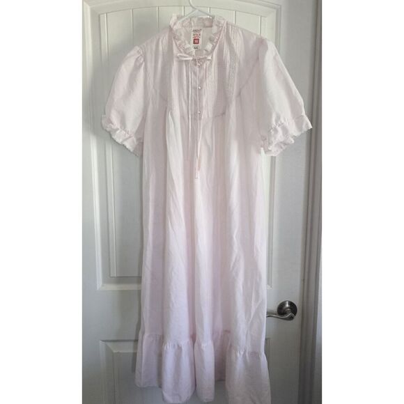Vintage St Michael Nightgown Sweet Pink Short  Sleeve Crochet Lace Trim  Israel - Picture 1 of 8